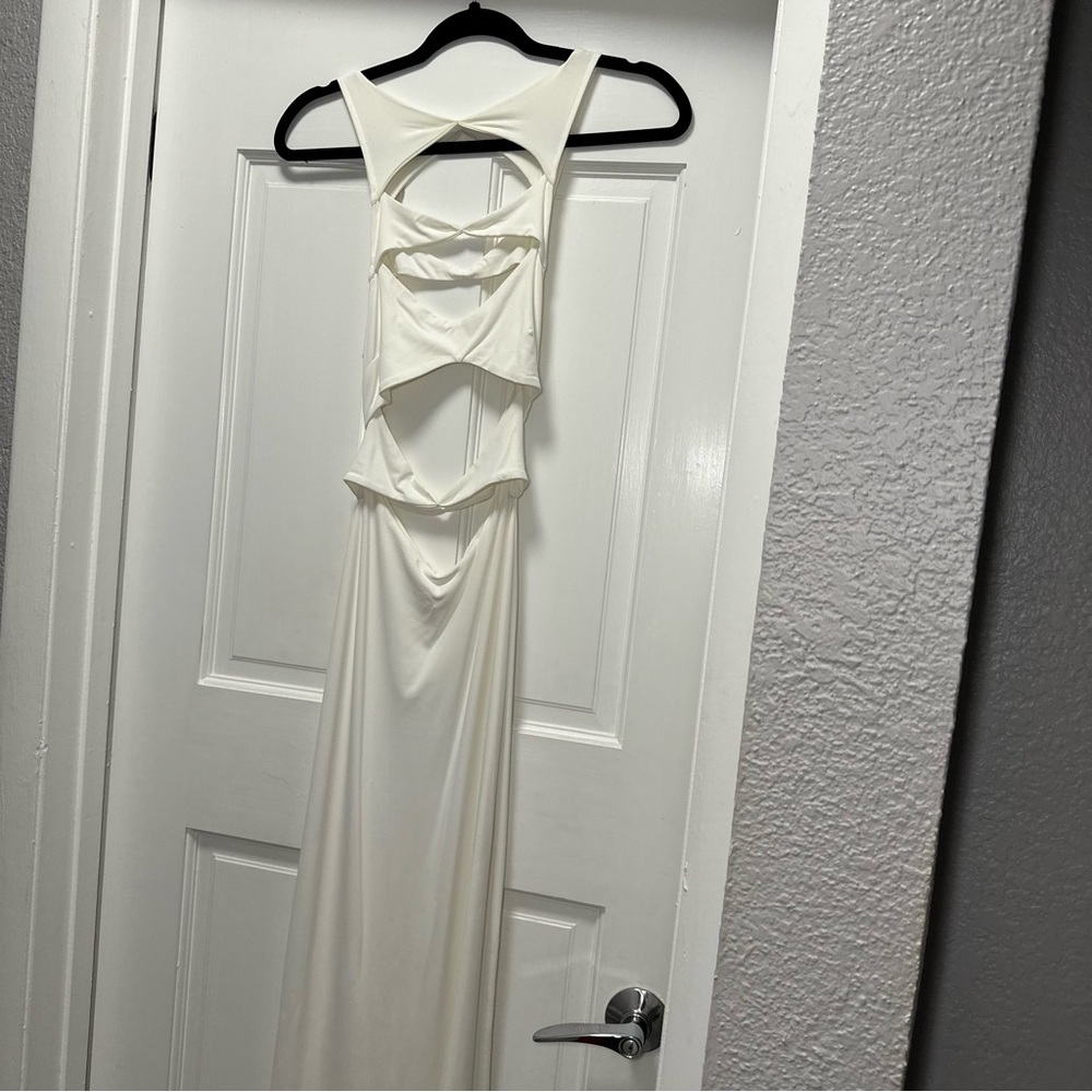 Meshki Chloe Cut Out White Midi Dress - Picture 6 of 11